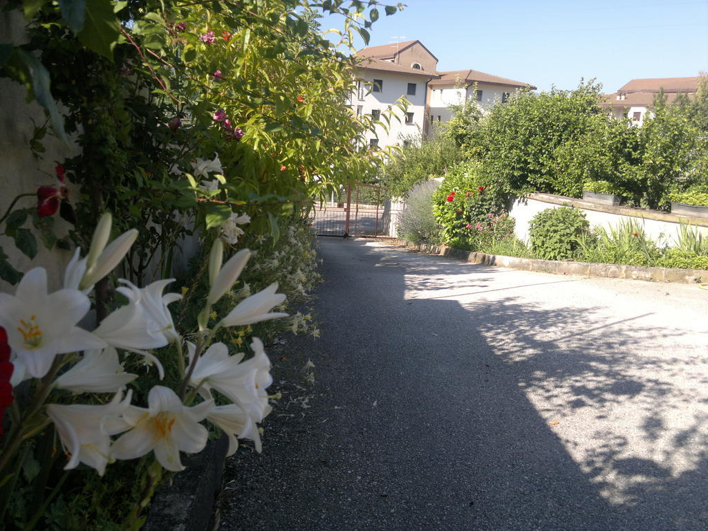 B&B LʼAquila Екстериор снимка