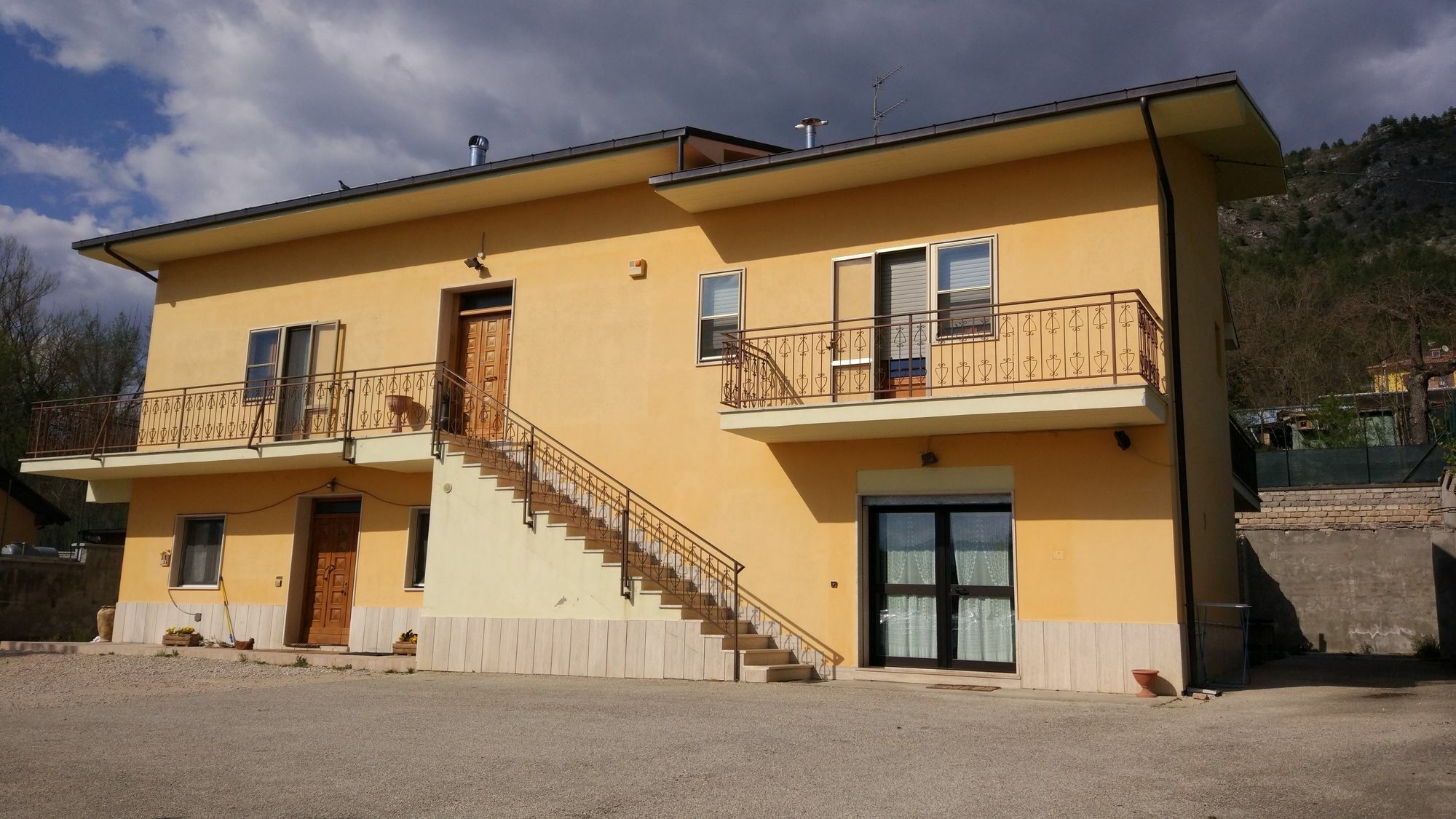 B&B LʼAquila Екстериор снимка